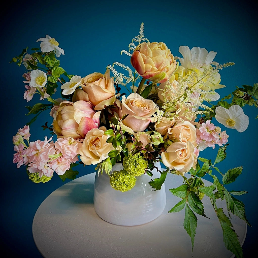 floral-design-studio-creates-original-flower-arrangements