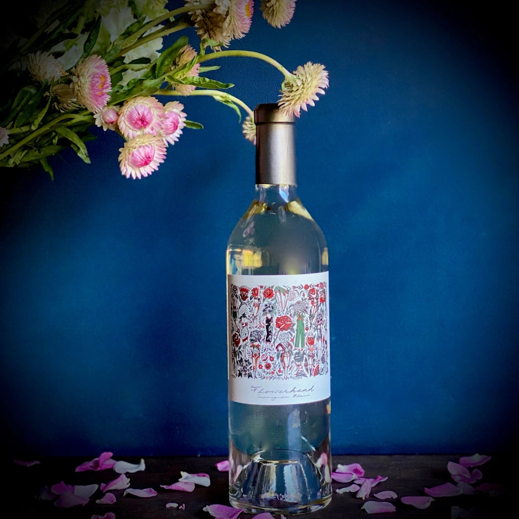Mark Ryan Winery's Flowerhead Sauvignon Blanc is a delicious, fruit forward white wine. Bold, herbaceous aromas combine with subtle florals and freshness. The palate shows hints of grapefruit, lime, and lemon citrus, all working together with great, balanced acidity.