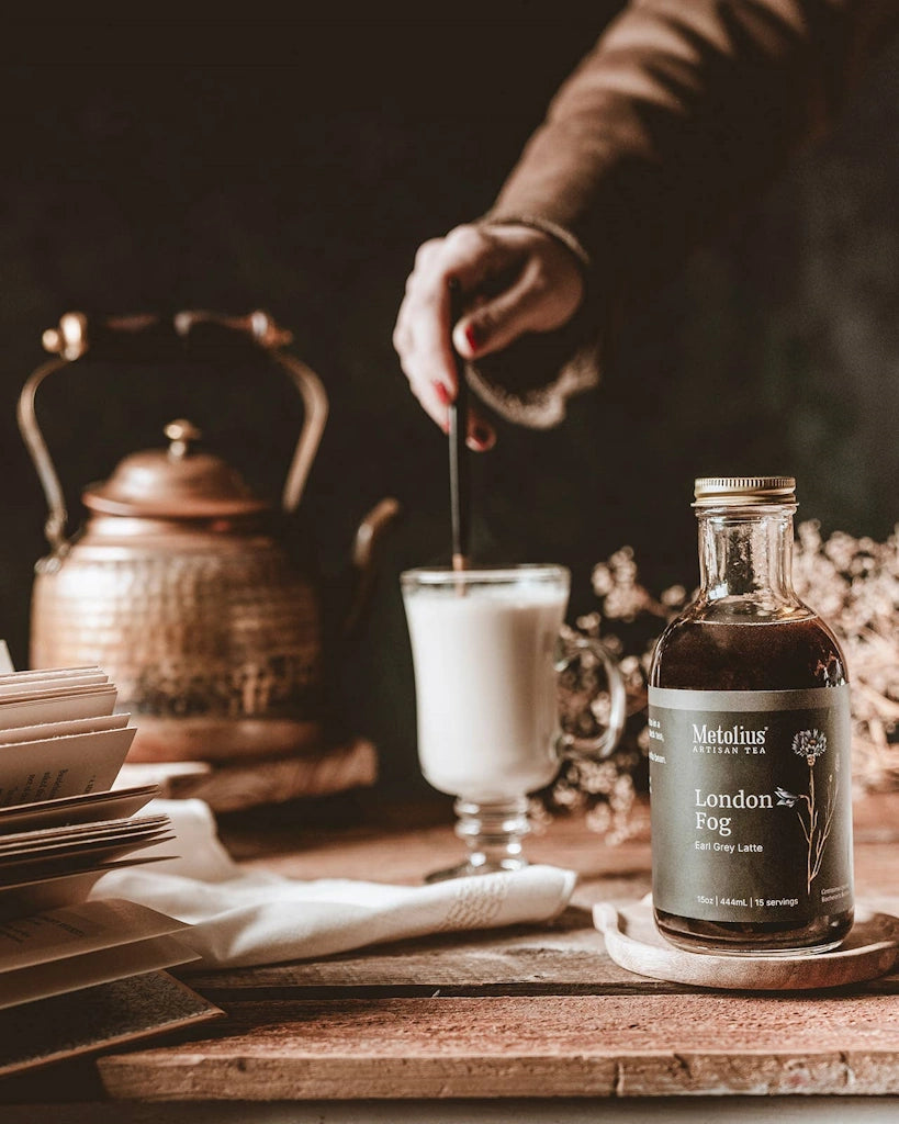 Metolius London Fog.  Available from Campanula Design Studio, Seattle florist and gift basket company in the Magnolia neighborhood.