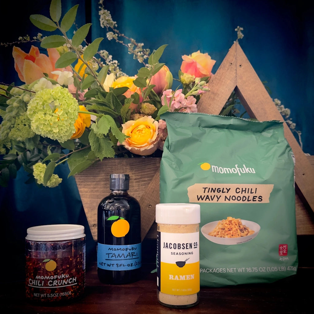 Campanula's Noodle Bar gift basket includes ingredients for a super easy dinner or lunch, Momofuku noodles combine the convenience of packaged noodles with restaurant quality accompaniments..